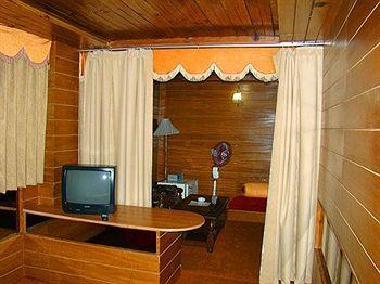 Chandermukhi Hotel Manāli Exteriér fotografie