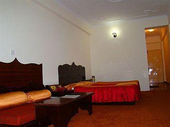 Chandermukhi Hotel Manāli Exteriér fotografie